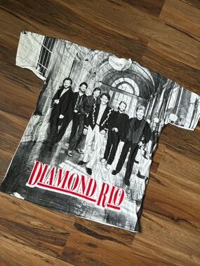 Vintage Diamond Rio Black White Red Graphic Tee